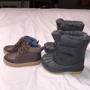 SHIPS FREE- Little Boys Cat & Jack snow boots and shoes.Size 7